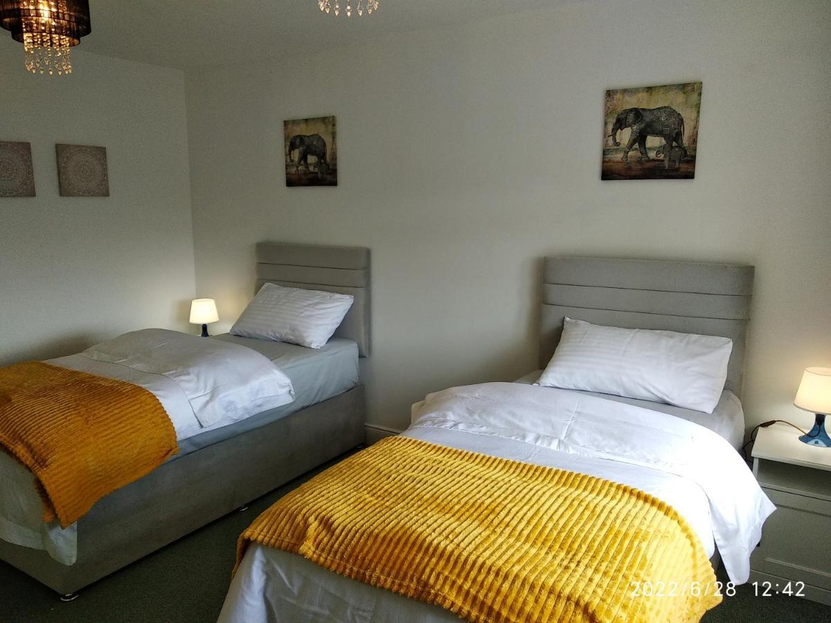 Cottage With Panoramic Views Kirk of Shotts 外观 照片
